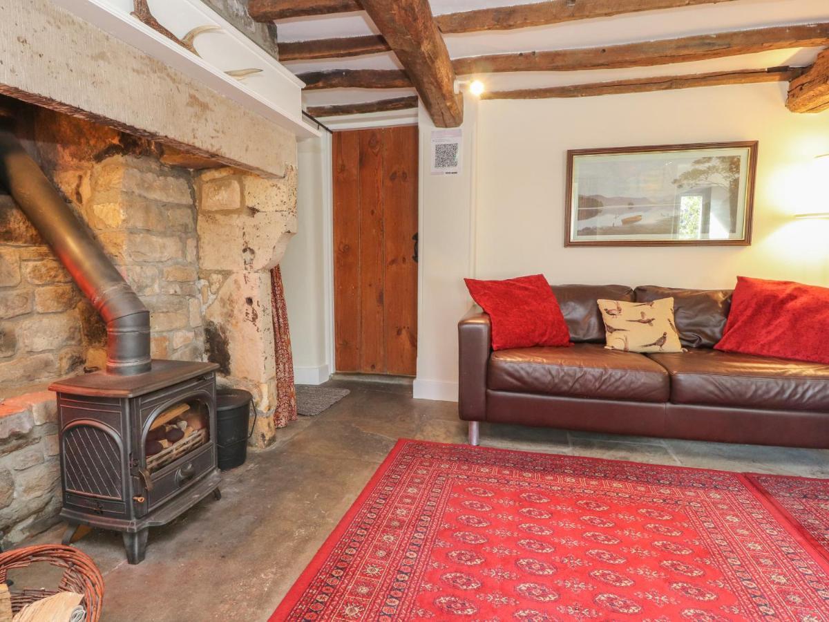 Beehive Cottage Bentham Exterior photo